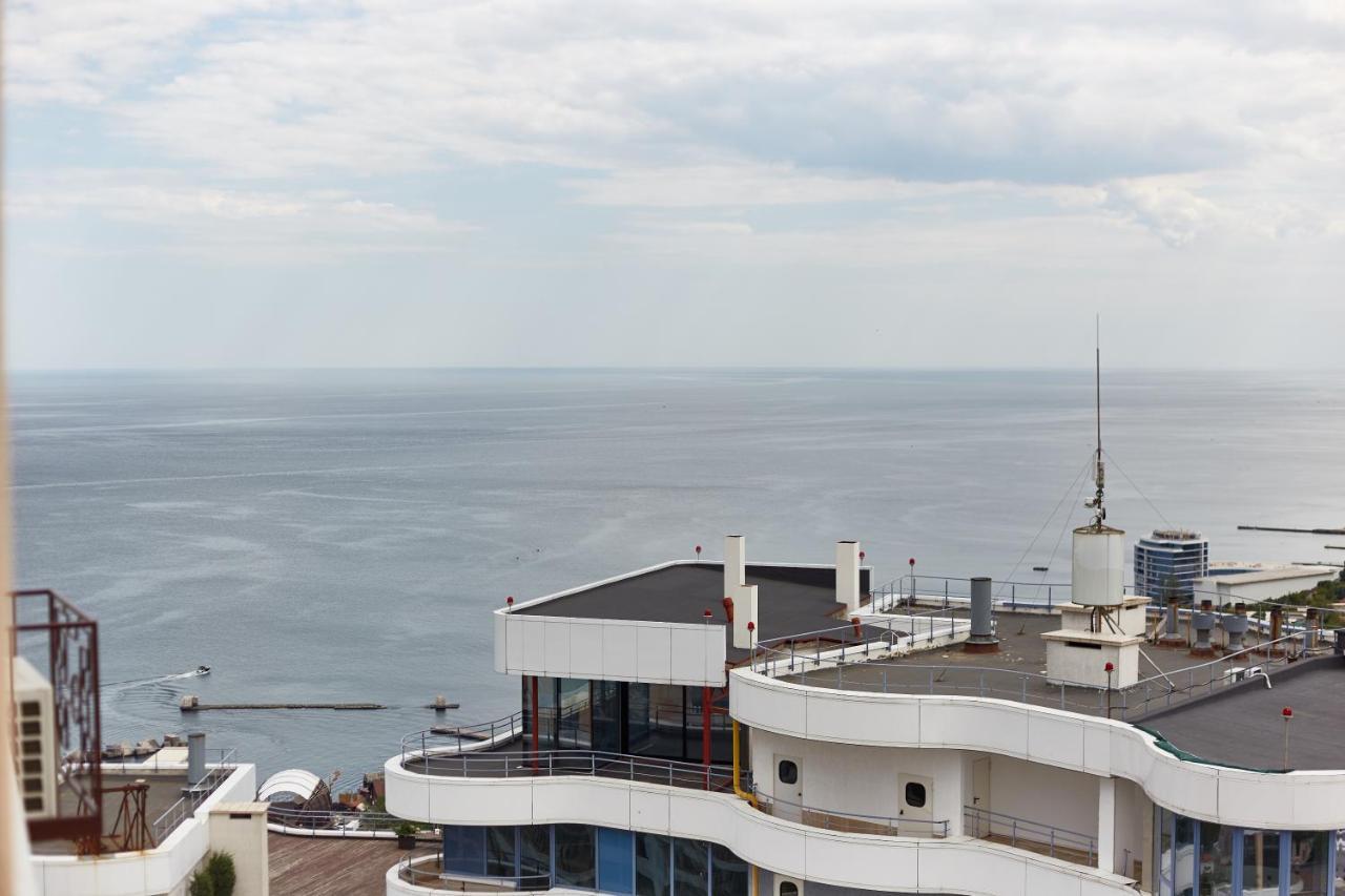 Board Apart Hotel Odessa Exterior foto